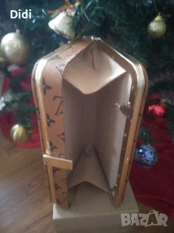 Чанти Пликове Клъч Луи Вютон, снимка 3 - Чанти - 29670696