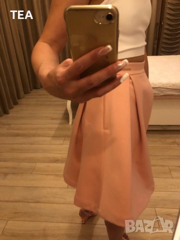 Дамска пола но Guess, снимка 4 - Поли - 37468485