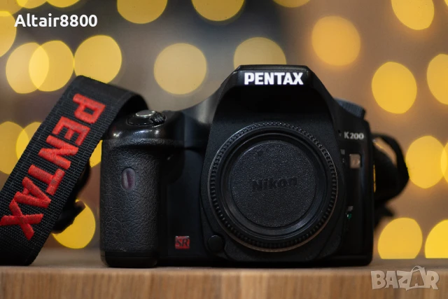 Pentax K200D фотоапарат + два обектива и аксесоари Пентакс, снимка 1