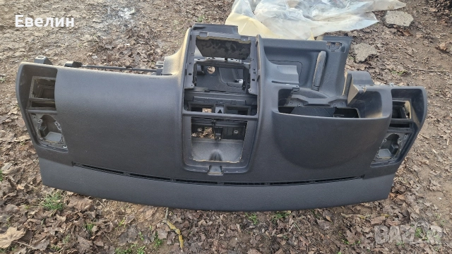 арматурно табло VW Touran 2006г., снимка 4 - Части - 52956318