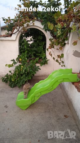 Детска пързалка воден улей