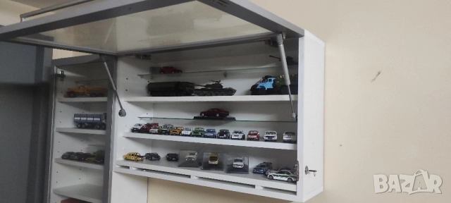  Витрини за модели, снимка 2 - Колекции - 51308215
