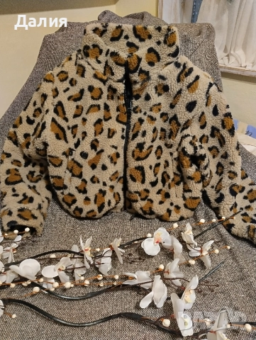 Дамско пухено яке, снимка 1