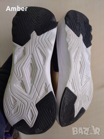 Puma Softride Sophia Easy черни маратонки със златист детайл, снимка 8 - Маратонки - 36570521