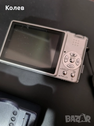 Фотоапарат Panasonic Lumix DMC-FX7, снимка 4 - Фотоапарати - 52939085