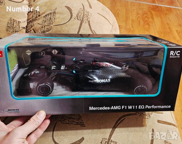 RASTAR Кола Mercedes-AMG F1 W11 EQ Performance Radio/C 1:18