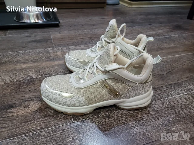 Нови обувки Mihael Kors 