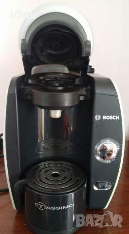 Кафе машина Bosch Tassimo, снимка 1 - Кафемашини - 36559576