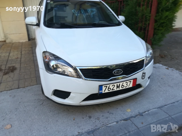 KIA CEED 1.6CRDI-6 СКОРОСТИ-ВНОС АВСТРИЯ 1509251712, снимка 13 - Автомобили и джипове - 51723241