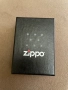 Комплект-оригинална Zippo запалка+ оригинални аксесоари: пълнител 125 ml, камъчета и фитил, снимка 5