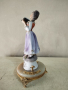 порцеланова статуетка, снимка 3