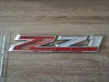 Chevrolet Z71 Offroad сребристо с червено емблема, снимка 3