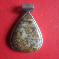 Сребърен медальон висулка колие с камък , снимка 2 - Колиета, медальони, синджири - 35103256