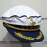 Нова бяла капитанска шапка CAPTAIN, Унисекс, снимка 1 - Шапки - 30240898