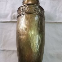 Голяма стара метална ваза, снимка 1 - Декорация за дома - 31012350