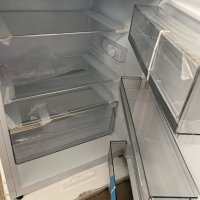 Хладилник минибар AEG, снимка 2 - Хладилници - 40356364
