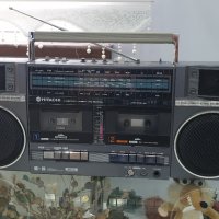 Радио касетофон Hitachi TRK 55E, снимка 1 - Радиокасетофони, транзистори - 44318798