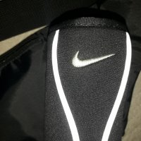 Nike - Чантичка за кръста + хавлиена лента за глава, снимка 1 - Чанти - 29765327