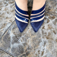 Нови Тъмно сини с естествена кожа , снимка 4 - Дамски обувки на ток - 36406134