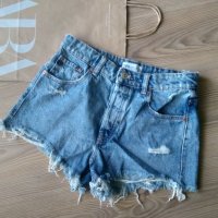 Zara - къси дънкови панталони, снимка 1 - Къси панталони и бермуди - 36611532