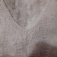 Пуловер ръчно плетен, снимка 1 - Блузи с дълъг ръкав и пуловери - 38735516
