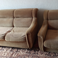 Подарявам диван и фотьойл , снимка 1 - Дивани и мека мебел - 44613496