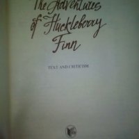 Приключенията на Хъкълбери Фин от Марк Твен на английски, снимка 2 - Чуждоезиково обучение, речници - 37203260