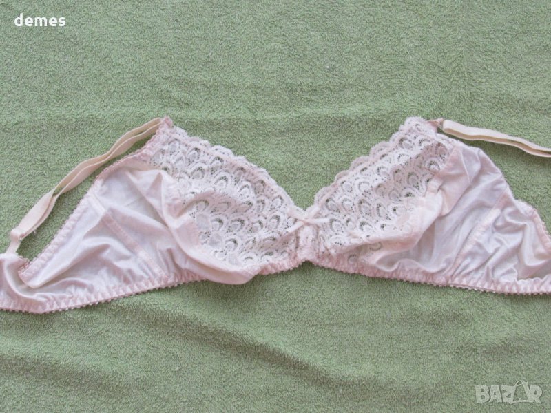 Нов дамски сутиен цвят екрю 85D, снимка 1