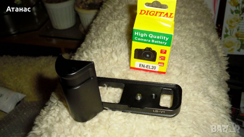 L-скоба /Bracket Nikon 1 и батерия EN-EL20, снимка 1