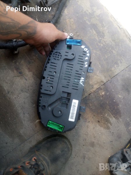 Километраж  Volkswagen Golf IV Hatchback (08.1997 - 06.2005 1.4 16 v, снимка 1