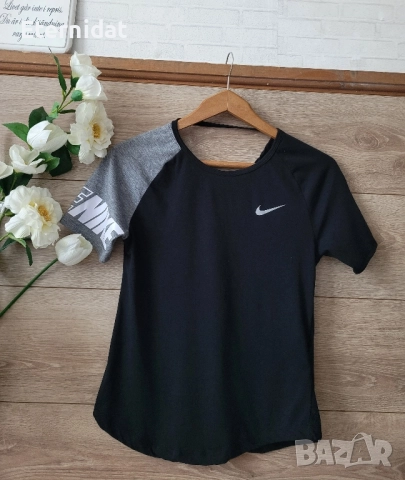 Тениска NIKE 