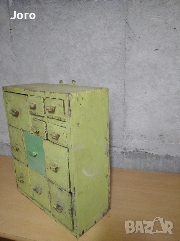 стар шкаф , снимка 2 - Шкафове - 54342069