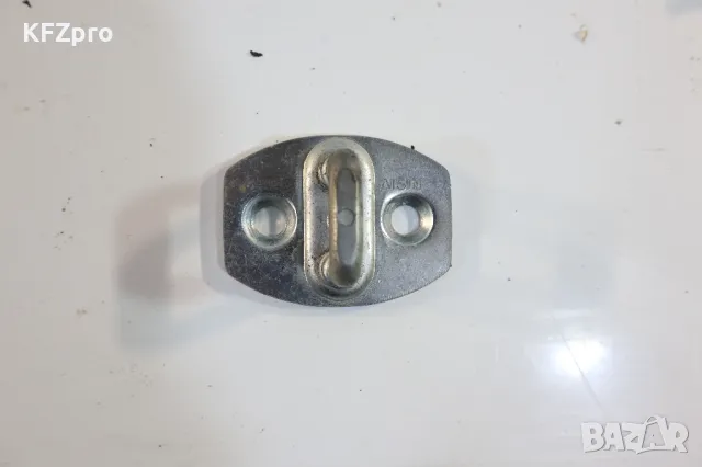 Заключващи механизми врати Land Cruiser, снимка 4 - Части - 49490357