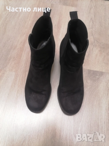 38н.Велур дамски боти, стелка 25 см., ток 8 см. , снимка 4 - Дамски боти - 52500847