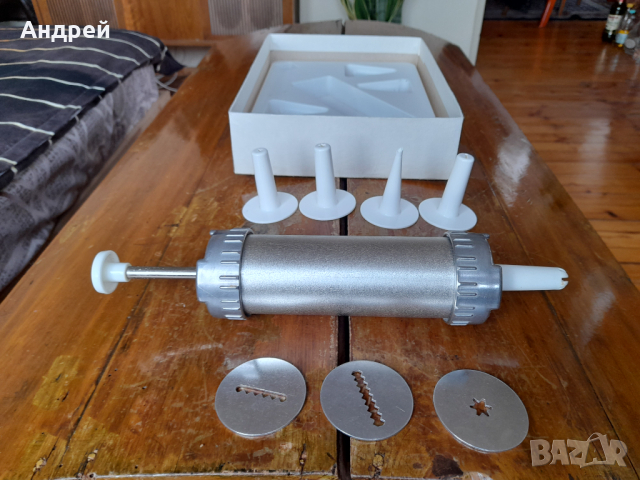 Стар шприц Universal, снимка 3 - Антикварни и старинни предмети - 44516270