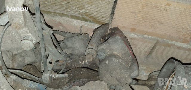 Предна лява дясна главина носачи за бмв е39 520 150к.с м52б20 двоен ванос 99г спирачни апарати носач, снимка 3 - Части - 36691281