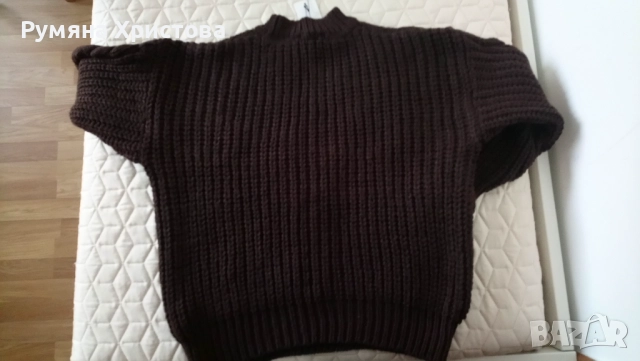 Нов, тъмнокафяв дамски пуловер с ефектни плетеници, снимка 5 - Блузи с дълъг ръкав и пуловери - 52858885