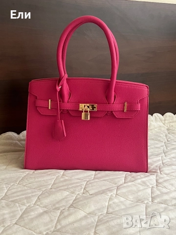 Дамска чанта-голяма-чисто нова