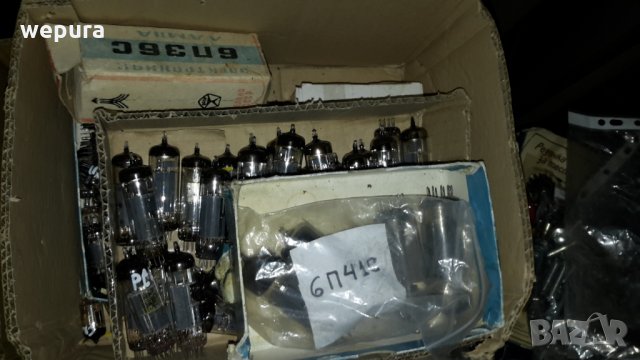 продавам радиолампи радиолампа събирани от 50 години  кондензатори за усилватели, снимка 1