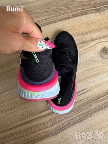 Оригинални спортни маратонки React Flyknit 2! 41 н, снимка 6 - Маратонки - 51229066