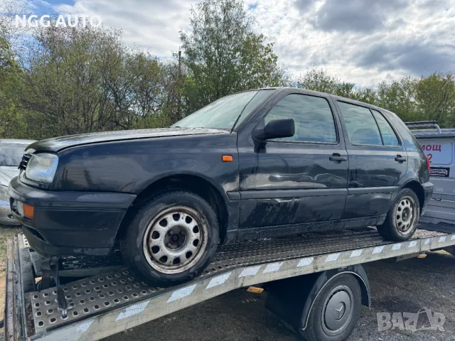 VW Golf 3 1.6i 1994 г. - на части!, снимка 2 - Автомобили и джипове - 47565738
