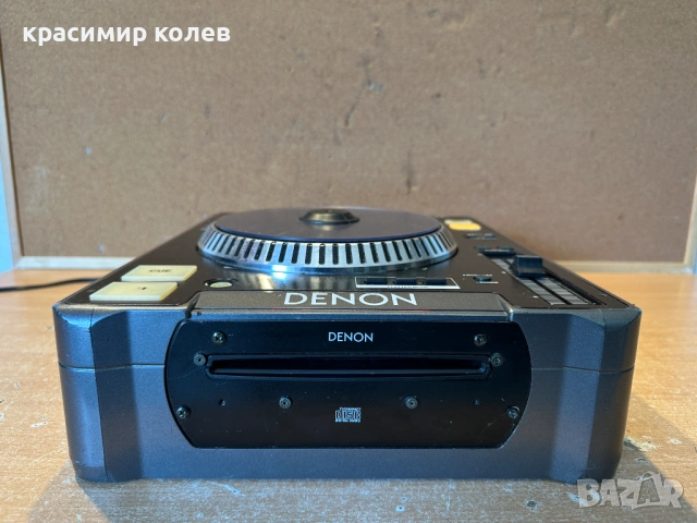професионален DJ CD/MP3 плейър "Denon DN-S3000"
