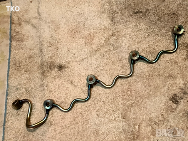 Тръба за обратното гориво на TOYOTA Avensis T25 Corolla Verso 2.0 D-4D