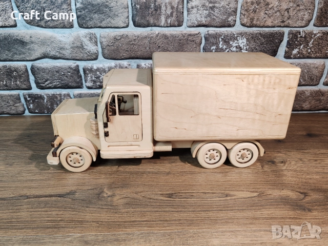 Дървен модел на хладилен камион – Craft Camp, снимка 12 - Коли, камиони, мотори, писти - 52735818