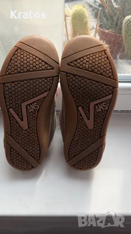 Vans Hylane 39ти номер, снимка 6 - Кецове - 56462259