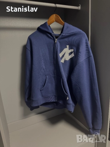 Akimbo Club Yankee Hoodie
