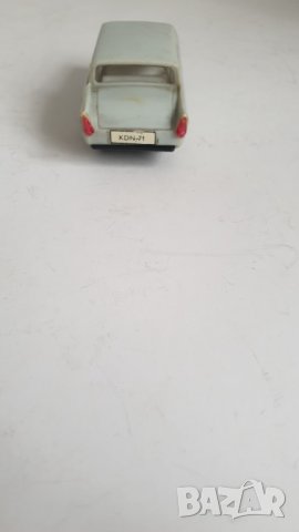Модел автомобил KDN Ford Anglia de Luxe 1:43, снимка 6 - Колекции - 44262349
