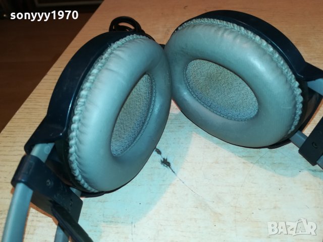 AKG K77 STEREO HEADPHONES-FRANCE 1112211417, снимка 8 - Слушалки и портативни колонки - 35104319