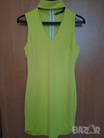 Жълта рокля Boohoo , снимка 4 - Рокли - 36963345