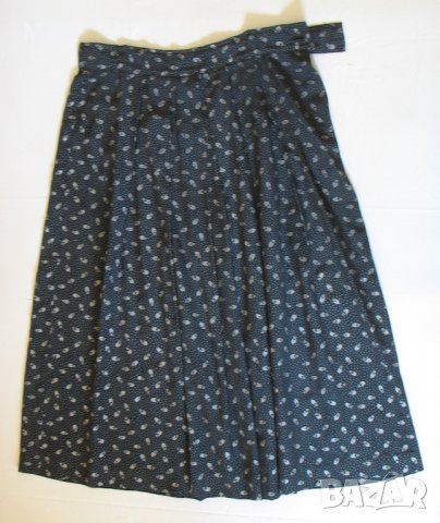 Копринен костюм (точки 2 в едно) от 3 части, снимка 8 - Костюми - 31537758